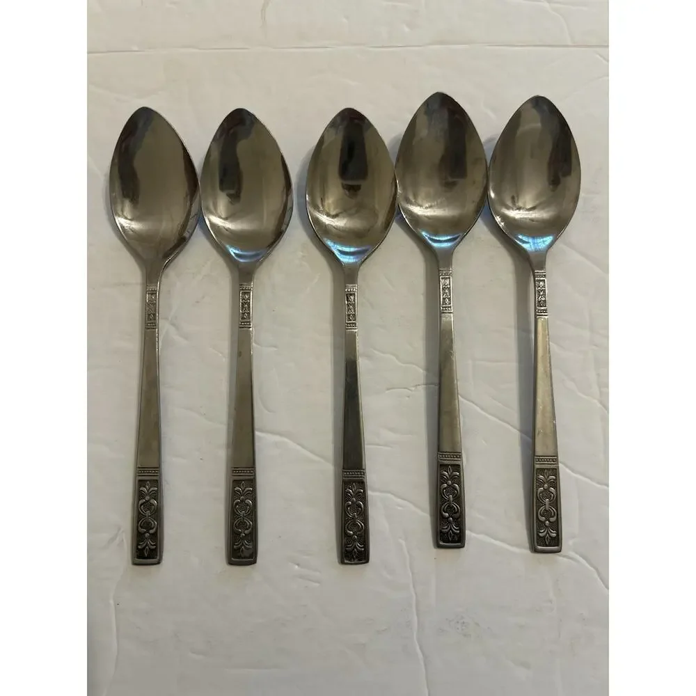 Vintage‎ Customcraft Fluer De Lis Set Of 5 Soup/Dinner Spoon Stainless Flatware
